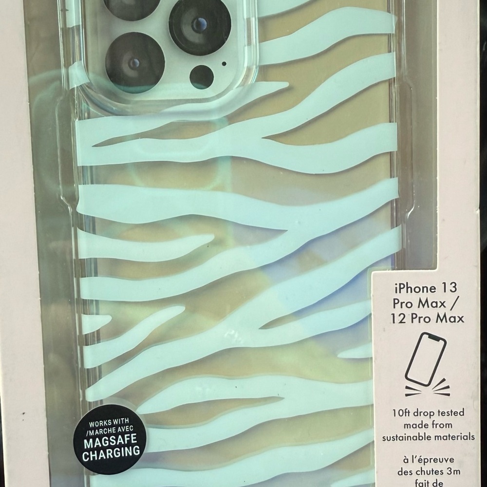 kate spade iPhone 13 Pro Max / 12 Pro Max Light Blue Zebra Stripe MagSafe Case